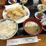 つきじ 天竹 - 天ぷら定食(ふぐ・海老・かき揚小・さつまいも・ししとう)