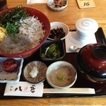 和彩 八倉 - しらす二色丼、1,580円。