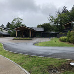 Primrose - 遠處可見宴會廳入口