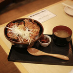 炭焼 豚丼 小豚家 - 