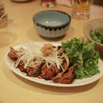 炭焼 豚丼 小豚家 - 