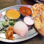 サールナート - ランチプレート(1050円) バタークリームとエッグ＆ベジ