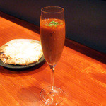 タンドールバル カマルプール - 冷やしラッサム(380円) フルートグラスがしゃれおつ