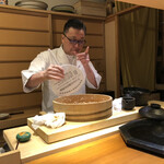 らん亭～ 美日庵 - シャリを味見する五十嵐大将