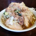 209262170 - 小ラーメン 800円（ニンニク、アブラ）