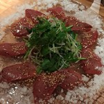 ラム肉酒場 ラムゴロー 神田南口店 - ラムのレバ刺し