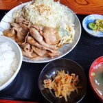 興ちゃん亭 - 焼肉定食 ¥900