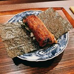 Oryouri Uchiyama - うなぎとルッコラの海苔巻き