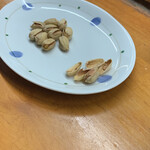 いこい食堂 - もらったピスタチオ