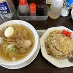 ラーチャン家 - 