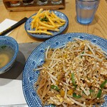 マンゴツリーキッチン パッタイ - 