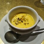 シャテーニュ - フォアグラのフラン　トウモロコシのクリーム　焼きトウモロコシ