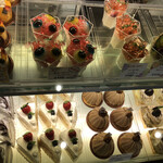 PATISSERIE FOUR - 