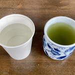 別館山田 - お冷やはセルフ