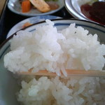 あほだら亭 - 一粒一粒がしっかりしてて、ふわっと盛り付けられてます