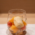 うを徳 - 2023.6 水菓子（冷凍バナナ、夕張メロン、佐藤錦、寒天）