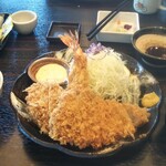 Tonkatsu Katsuretsutei - デラックス膳