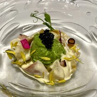 TATERU YOSHINO - ブロッコリーのババロア苫小牧産北寄具のパッションクリーム和え