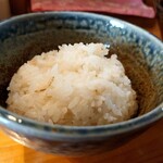 スープカリー 藍色 - ご飯は、若干の「麦」混じりで。堅めの炊き上がり。