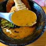 スープカリー 藍色 - 「塩味」と「酸味」が、やや強め。