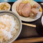 やじ満 - チャーシューと焼売定食