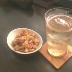 リトルバー - 本日、唯一の食事に成る黒糖そら豆！