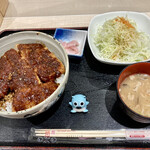 名古屋名物 みそかつ 矢場とん - みそかつ丼定食？