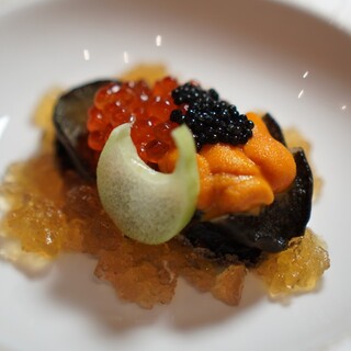 本日の特別な一品！「鮑柔煮」