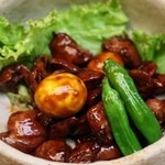 小料理 哲  - 甲州名物鳥もつ煮、Ｂ１グランプリ、ゴールドグランプリ受賞経験もある、甲府を代表するお料理。