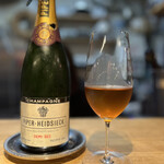 シャンパーニュ スタンド デゴルジュマン - 