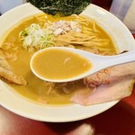 初代麺屋とのさき - 【EBI中華そば（醤油）＝スープ】