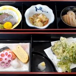 Oshokujidokoro Togashi - お造り、煮物、天ぷら、小鉢、お新香‥