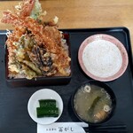 Oshokujidokoro Togashi - 天丼(1,100円也) 一番人気の天丼！