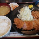 Tonkatsu Tonkichi - 丁寧に作られた感の滲み出る定食