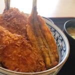 名立谷浜サービスエリア（上り）フードコート - 魚魚魚丼