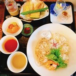 そうめん処 スルスル - （冷）素揚げ野菜と2種食べ比べそうめん御膳
ほうじ茶で炊いた鯛めし（小）忘れられてます