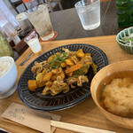 Midori Shokudou - かぼちゃと豚肉の生姜焼きだったと思います…