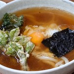 外山ドライブイン - 月見うどんアップ、山菜の天ぷらの名前誰か教えて～