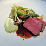 レストランひらまつ 広尾 - ビーフ　火の入れ方が絶妙でジューシー