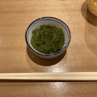 まんてん鮨 日比谷オクロジ店 - めかぶ