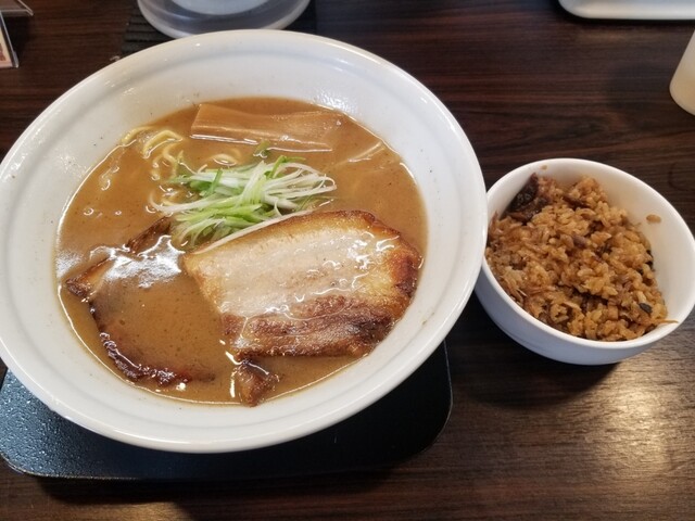 ばかあたり - 新富士（ラーメン）の写真