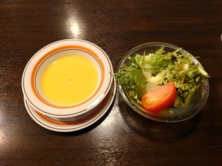 Yo-shoku OKADA - ○Aセット（サラダ、スープ、ご飯）450円
のサラダ、スープ