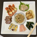 東天閣 - 故宮
      前菜盛り合わせ
      海老･蒸し鶏
      叉焼･クラゲ･蛸の天ぷら
      玉子寄せ･蟹･胡瓜の酢の物