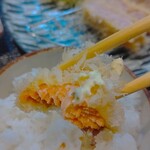 揚げもの処 かつひろ - 衣サクッさく､鮭はフワフワ♪