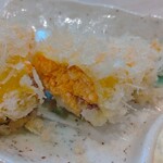 揚げもの処 かつひろ - 銀鮭の断面は美しいアスタキサンチン♪