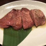 焼肉ホルモンにくろう - 