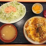 定食屋 六宝亭 - バラかつ丼 ¥680＊サラダの大盛 ¥120