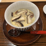 勢麟 - 原木椎茸の茶碗蒸し、出汁は鯛の身から
