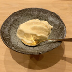 勢麟 - 出来立てアイスクリーム、ブランデー掛け