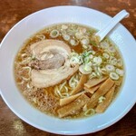 ラーメンハウス青木  - ラーメン大盛（１，５玉）　1100円